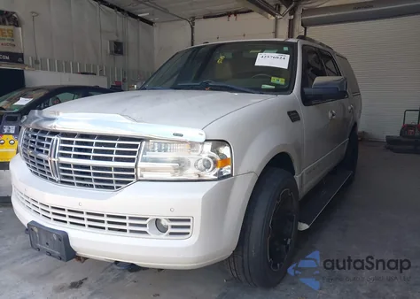 2012 Lincoln Navigator из США, поврежденный, VIN 5LMJJ2J52CEL09122